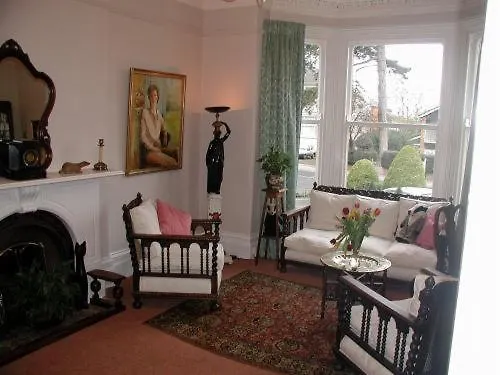 Badger Towers Bed & Breakfast Cheltenham