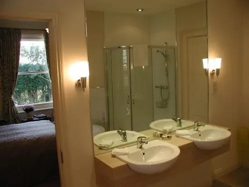Badger Towers Bed & Breakfast Cheltenham