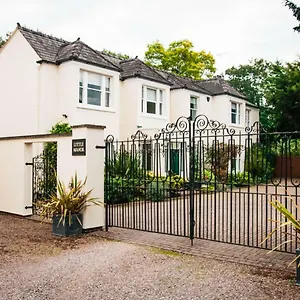 Bed & Breakfast Little Manor, Cheltenham