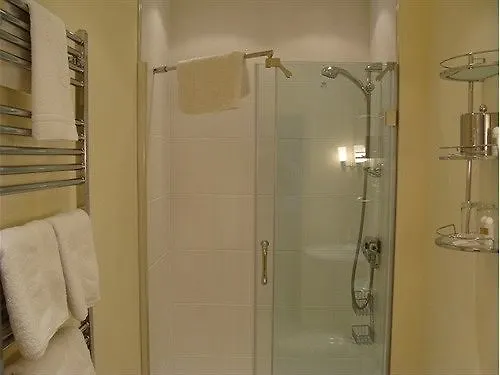 Badger Towers Bed and Breakfast Cheltenham